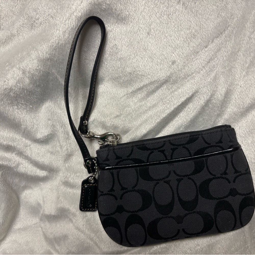 Coach Signature Black Wristlet